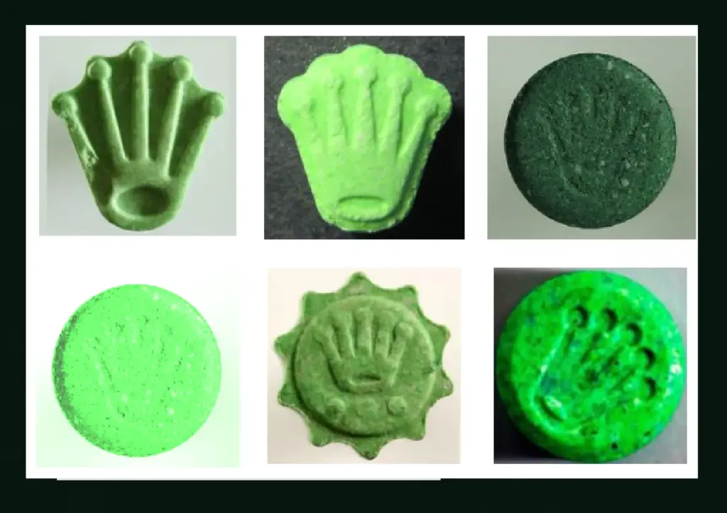 Seis pastillas con un logo parecido